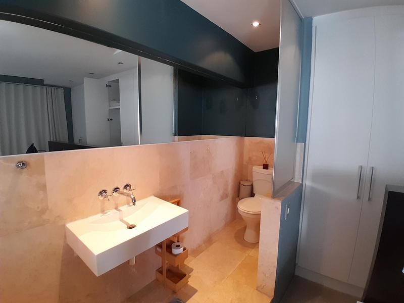 To Let 2 Bedroom Property for Rent in Sea Point Western Cape
